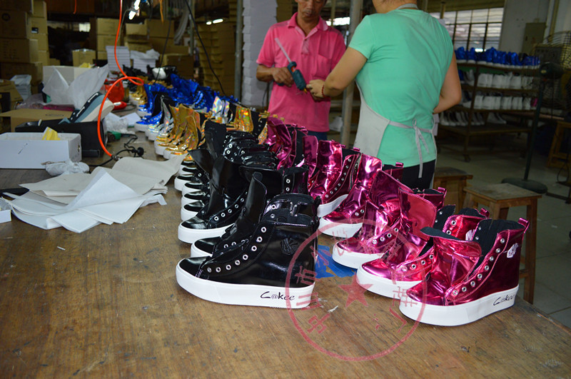 習水鞋業車間 穩就業促發展，打造產業發展新引擎